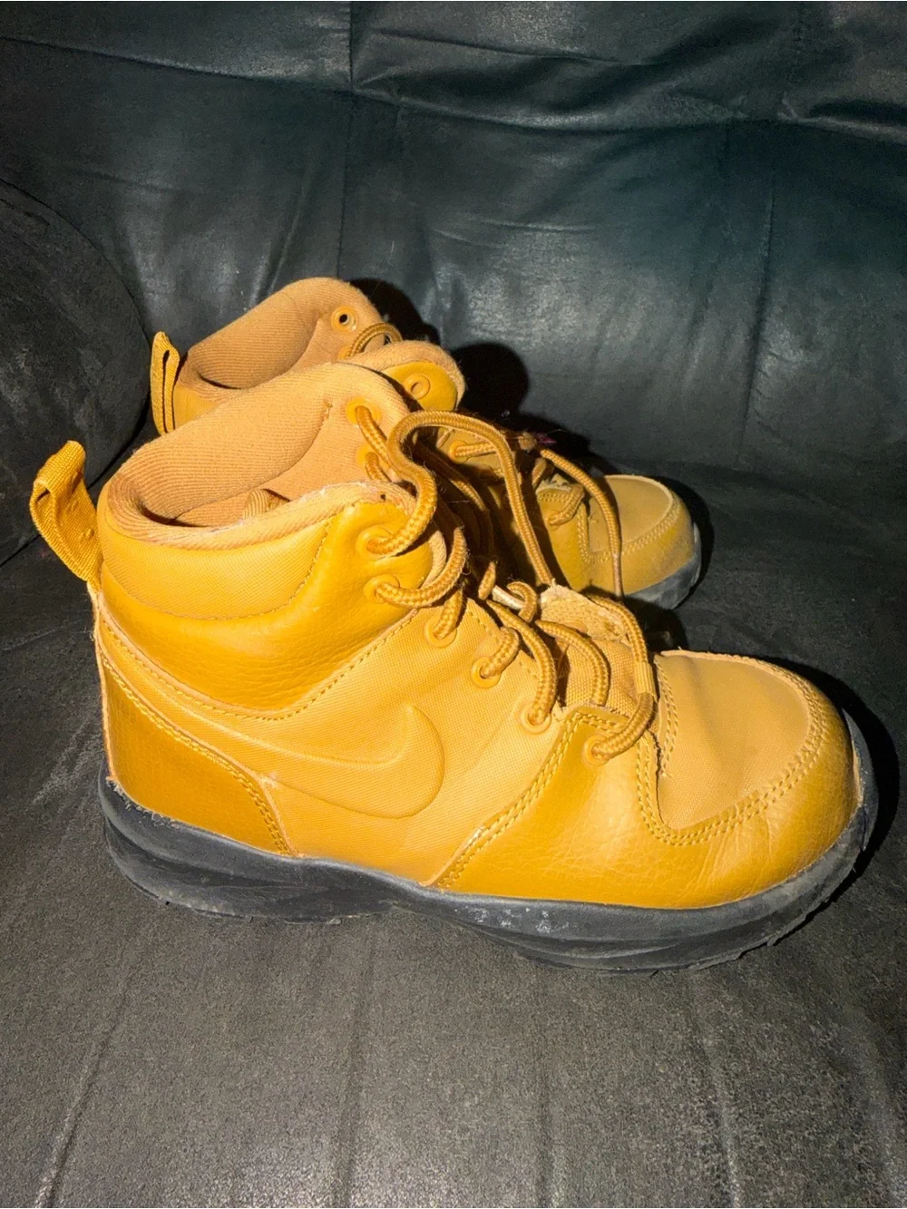 Nike Kids Hiking Boots - Size 13